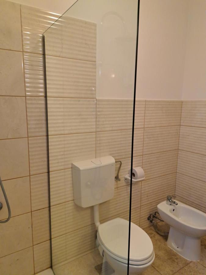 Casa Paduricea Hotel Dezmir Bagian luar foto